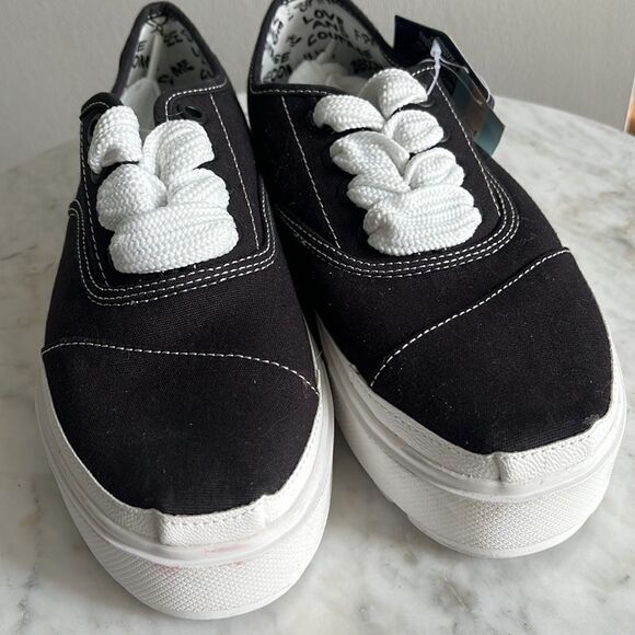 TOMS Cordones Lug Platform Sneakers, Black, size 7, NWOB - Picture 7 of 10